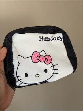5/$25🎀Hello Kitty Black White Coin Pouch with Pink Bow